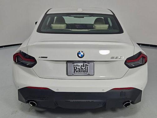 2023 BMW 230 i xDrive