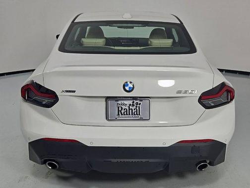 2023 BMW 230 i xDrive