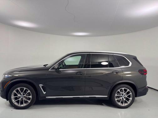 Dravit Grey Metallic 2026 BMW X5 xDrive40i