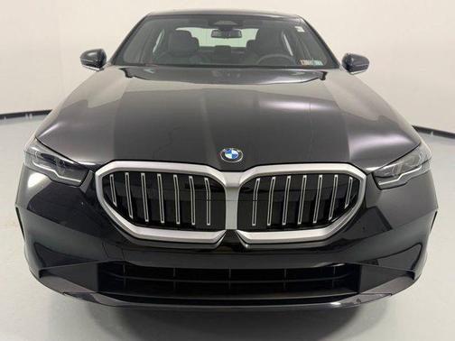 2025 BMW 530 xDrive