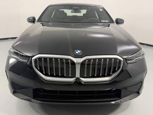 2025 BMW 530 xDrive