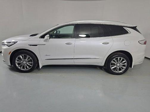 2022 Buick Enclave AWD Avenir