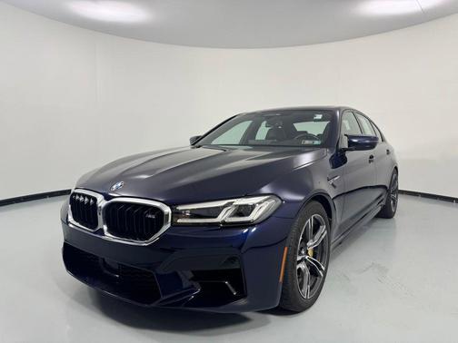 Tanzanite Blue II Metallic 2023 BMW M5 Base