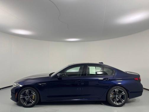 Tanzanite Blue II Metallic 2023 BMW M5 Base