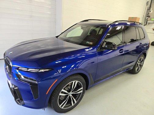 2025 BMW X7 M60i
