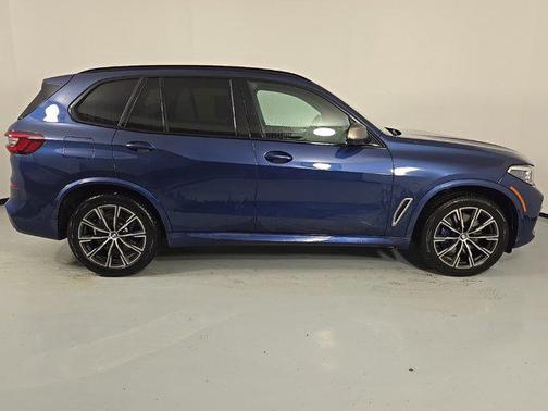 2021 BMW X5 M50i