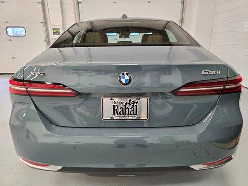 2024 BMW 530 i xDrive