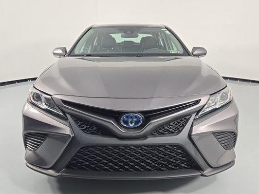2019 Toyota Camry Hybrid SE
