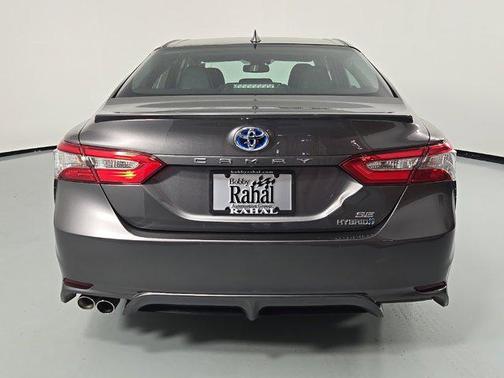 2019 Toyota Camry Hybrid SE