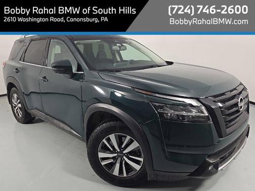 2022 Nissan Pathfinder SL 4WD