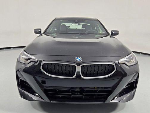 2025 BMW 230 i xDrive