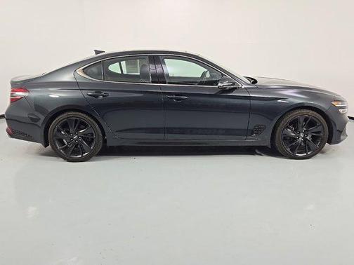 2023 Genesis G70 2.0T AWD