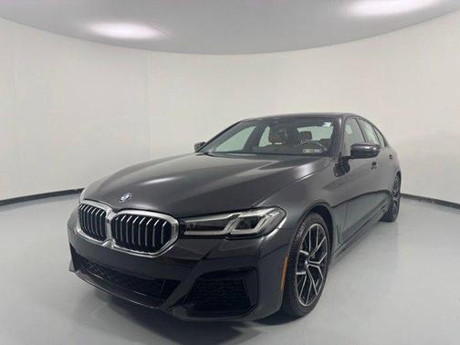 Dark Graphite Metallic 2023 BMW 530 i xDrive