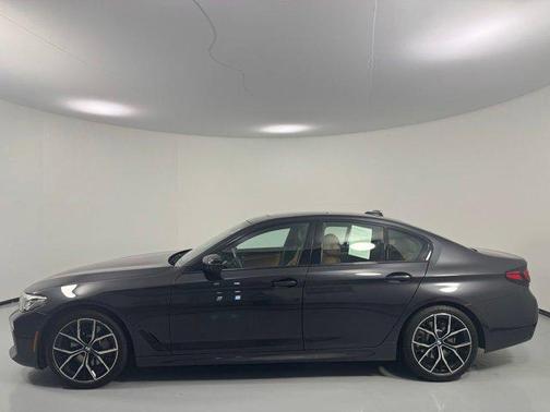 Dark Graphite Metallic 2023 BMW 530 i xDrive