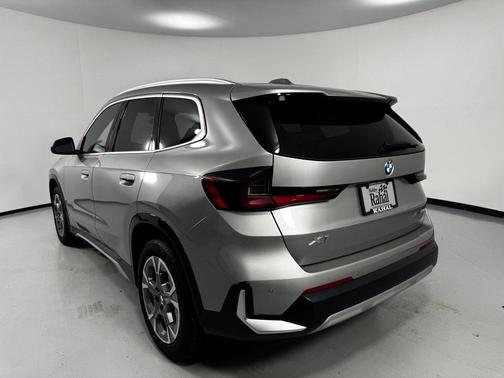 Space Silver Metallic 2026 BMW X1 xDrive28i