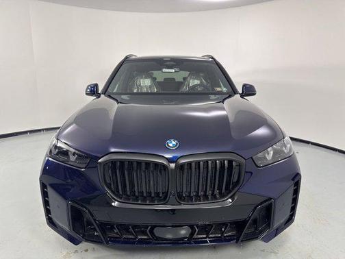 Tanzanite Blue II Metallic 2026 BMW X5 PHEV xDrive50e
