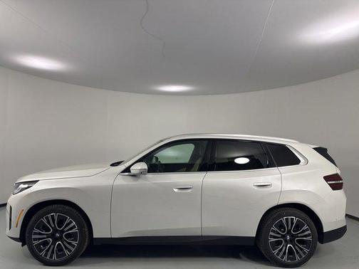 Mineral White Metallic 2026 BMW X3 30 xDrive