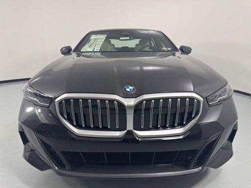 Dark Graphite Metallic 2026 BMW 530 xDrive
