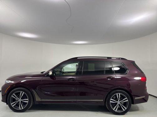 Ametrin Metallic 2022 BMW X7 M50i