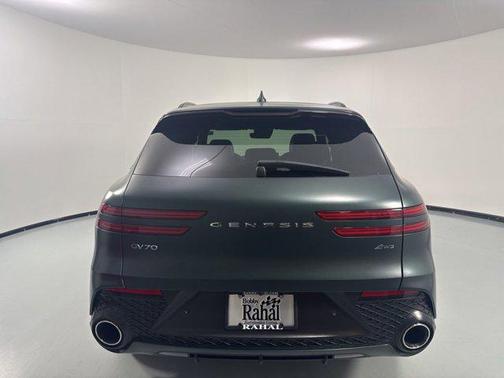 Brunswick Green 2023 Genesis GV70 2.5T AWD