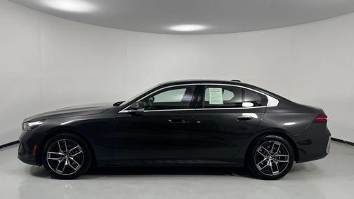Dark Graphite Metallic 2026 BMW 530 xDrive