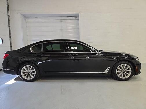 2019 BMW 750 i xDrive