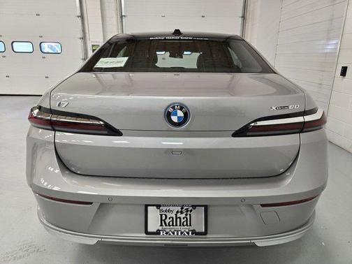 2025 BMW i7 xDrive60