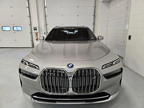 2025 BMW i7 xDrive60