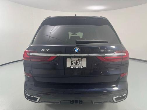 Carbon Black Metallic 2019 BMW X7 xDrive50i