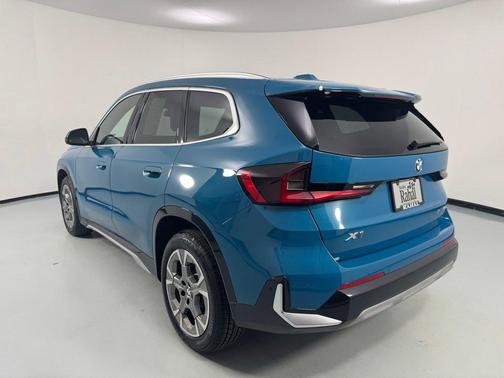 Blue Bay Lagoon Metallic 2025 BMW X1 xDrive28i