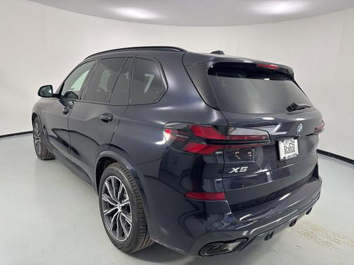 Carbon Black Metallic 2026 BMW X5 PHEV xDrive50e