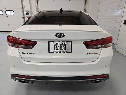 2016 Kia Optima SX Turbo