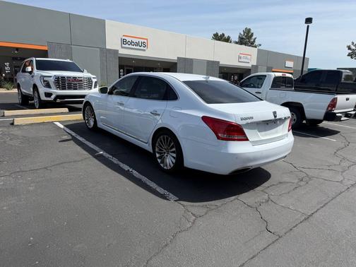 White 2015 Hyundai Equus Signature