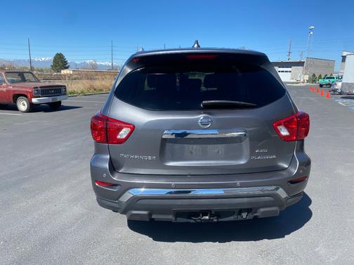 2020 Nissan Pathfinder Platinum