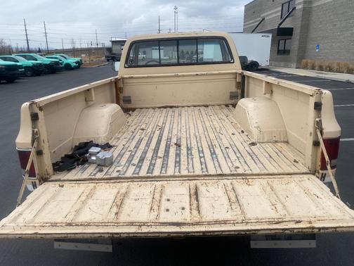 1985 Chevrolet Pickup Truck Long Bed