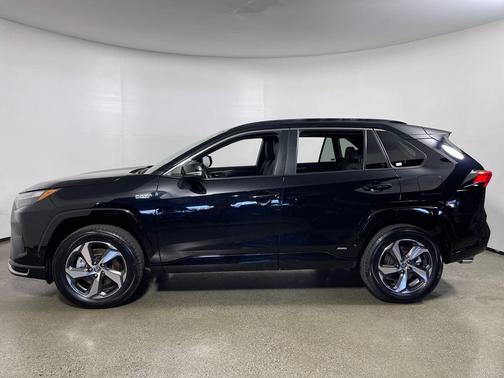 2023 Toyota RAV4 Prime SE