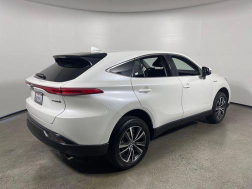 2021 Toyota Venza LE