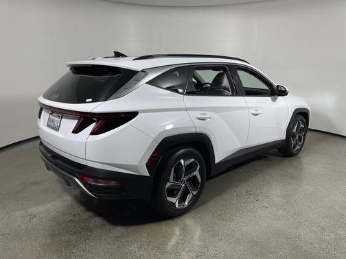 White Pearl 2024 Hyundai TUCSON Limited
