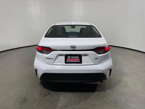 Ice Cap 2023 Toyota Corolla LE