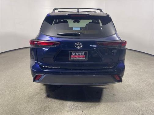 2025 Toyota Highlander Hybrid Limited