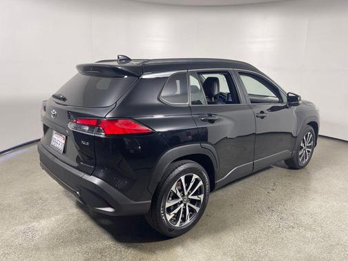 2022 Toyota Corolla Cross XLE