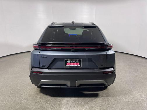 Overcast 2026 Toyota C-HR XSE
