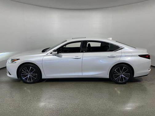 2025 Lexus ES 350 Base