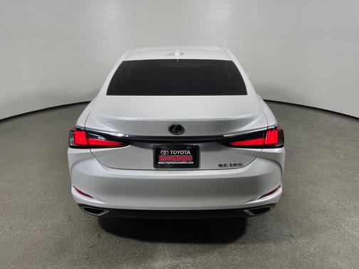 2025 Lexus ES 350 Base