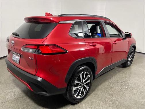 2024 Toyota Corolla Cross XLE