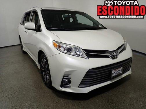 2019 Toyota Sienna Limited Premium