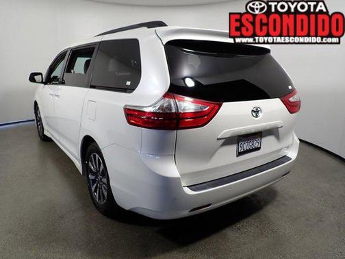 2019 Toyota Sienna Limited Premium