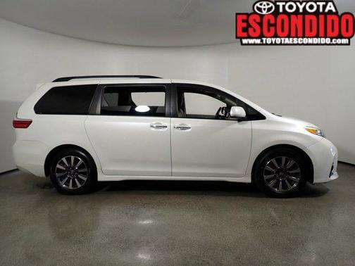 2019 Toyota Sienna Limited Premium