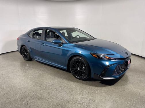 Ocean Gem 2026 Toyota Camry SE