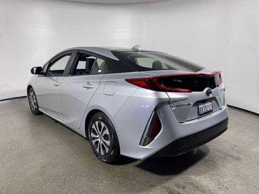 2022 Toyota Prius Prime LE